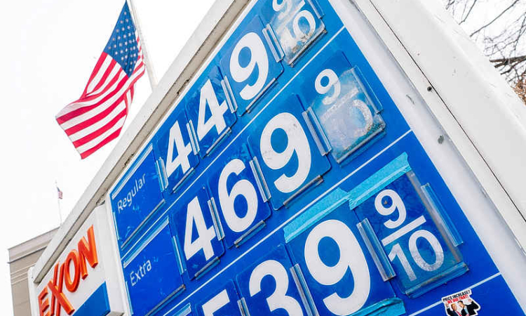 Trump weighs easing Russia sanctions,  other measures to cool world oil prices